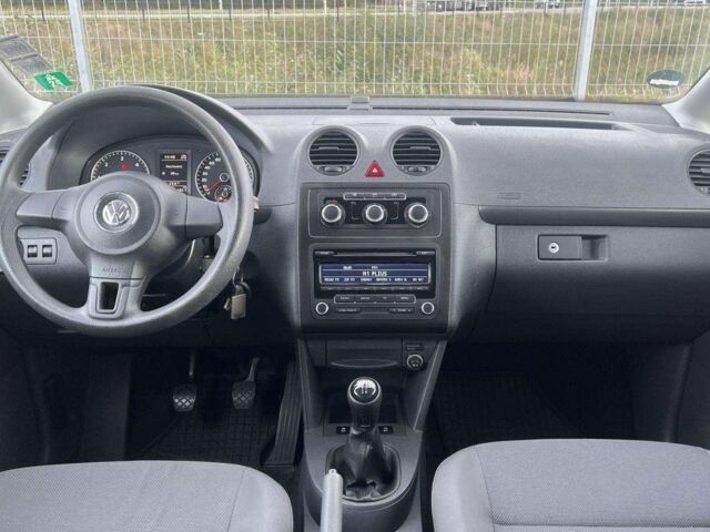 Сірий Фольксваген Кадді, об'ємом двигуна 1.6 л та пробігом 248 тис. км за 6950 $, фото 8 на Automoto.ua