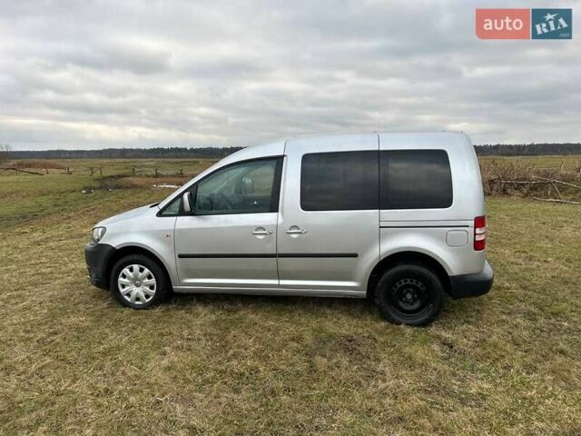 Серый Фольксваген Кадди, объемом двигателя 1.6 л и пробегом 174 тыс. км за 10450 $, фото 1 на Automoto.ua