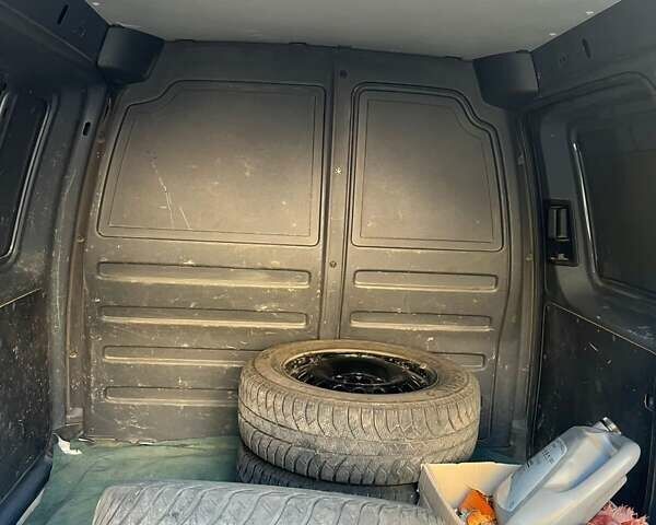 Серый Фольксваген Кадди, объемом двигателя 1.6 л и пробегом 95 тыс. км за 11500 $, фото 19 на Automoto.ua
