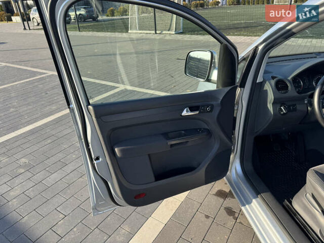 Серый Фольксваген Кадди, объемом двигателя 2 л и пробегом 263 тыс. км за 13850 $, фото 19 на Automoto.ua