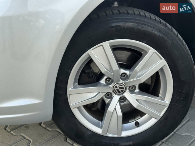 Сірий Фольксваген Кадді, об'ємом двигуна 1.6 л та пробігом 260 тис. км за 12850 $, фото 7 на Automoto.ua