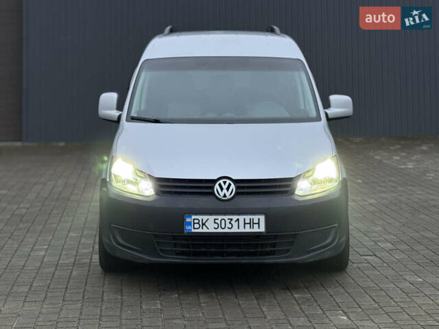 Серый Фольксваген Кадди, объемом двигателя 1.6 л и пробегом 172 тыс. км за 11000 $, фото 3 на Automoto.ua