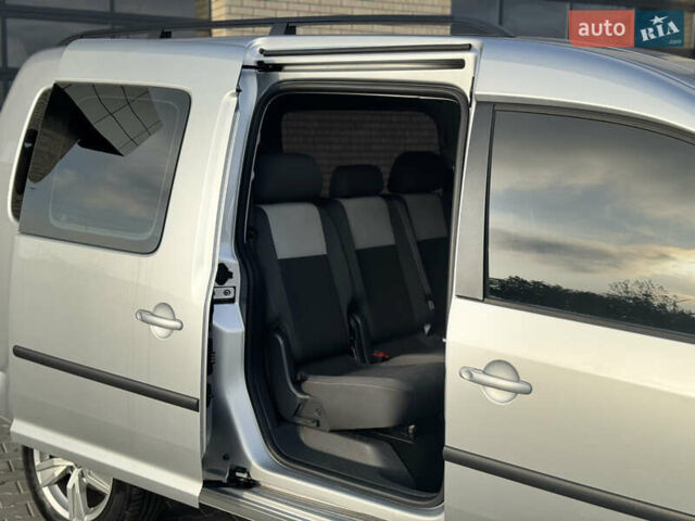 Сірий Фольксваген Кадді, об'ємом двигуна 1.6 л та пробігом 260 тис. км за 12800 $, фото 9 на Automoto.ua