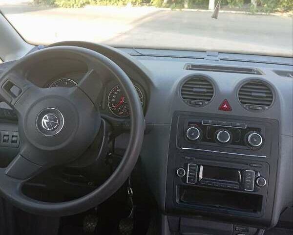 Сірий Фольксваген Кадді, об'ємом двигуна 1.6 л та пробігом 220 тис. км за 13700 $, фото 5 на Automoto.ua