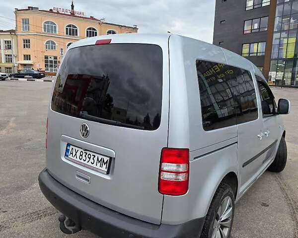 Сірий Фольксваген Кадді, об'ємом двигуна 1.6 л та пробігом 320 тис. км за 10000 $, фото 3 на Automoto.ua