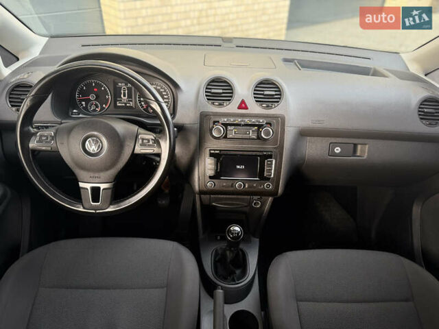 Сірий Фольксваген Кадді, об'ємом двигуна 1.6 л та пробігом 260 тис. км за 12850 $, фото 32 на Automoto.ua