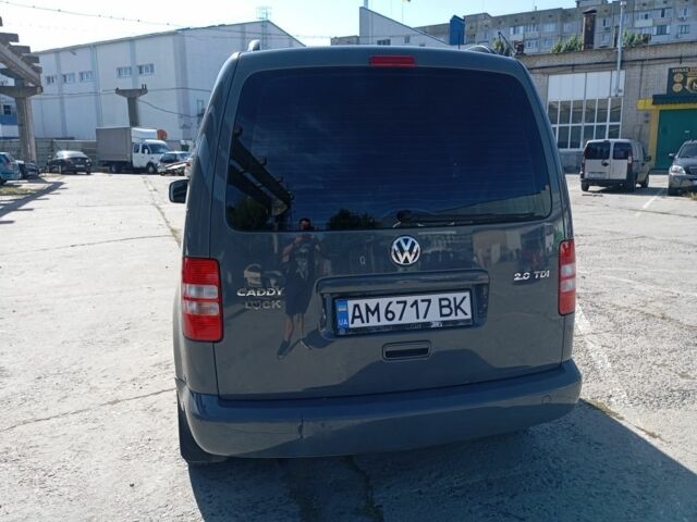 Серый Фольксваген Кадди, объемом двигателя 2 л и пробегом 268 тыс. км за 10700 $, фото 4 на Automoto.ua