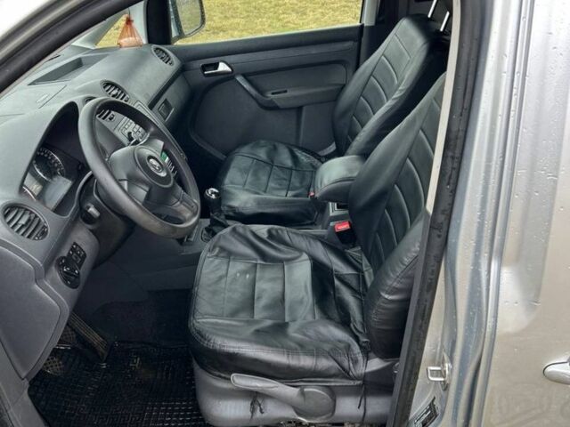 Серый Фольксваген Кадди, объемом двигателя 1.6 л и пробегом 174 тыс. км за 10450 $, фото 5 на Automoto.ua