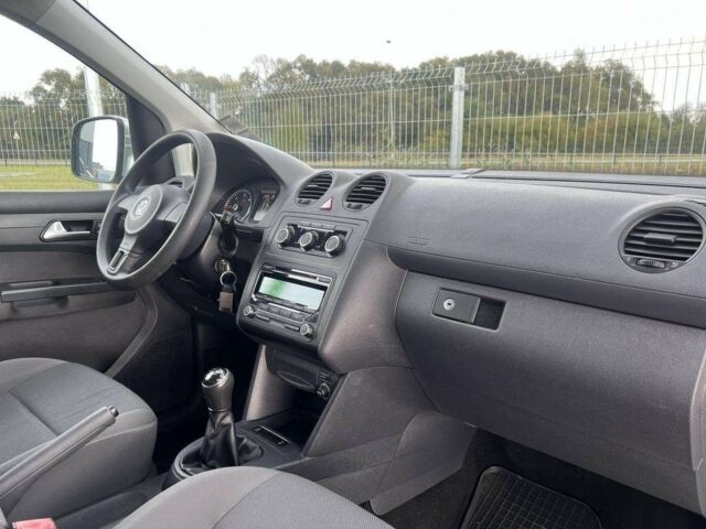 Сірий Фольксваген Кадді, об'ємом двигуна 1.6 л та пробігом 248 тис. км за 6950 $, фото 10 на Automoto.ua