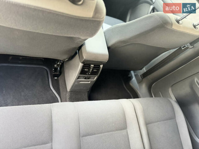 Сірий Фольксваген Кадді, об'ємом двигуна 1.6 л та пробігом 260 тис. км за 12800 $, фото 14 на Automoto.ua