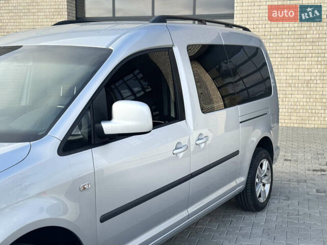 Сірий Фольксваген Кадді, об'ємом двигуна 1.6 л та пробігом 260 тис. км за 12800 $, фото 7 на Automoto.ua