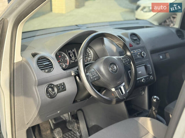 Сірий Фольксваген Кадді, об'ємом двигуна 1.6 л та пробігом 260 тис. км за 12850 $, фото 29 на Automoto.ua