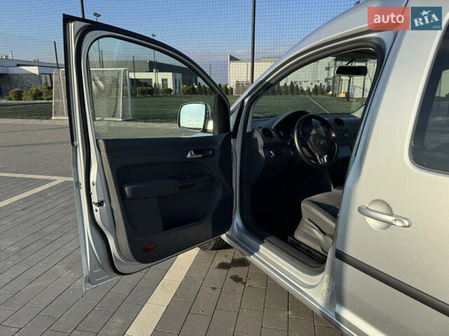 Серый Фольксваген Кадди, объемом двигателя 2 л и пробегом 263 тыс. км за 13850 $, фото 18 на Automoto.ua