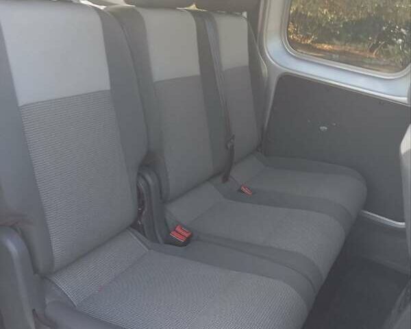 Сірий Фольксваген Кадді, об'ємом двигуна 1.6 л та пробігом 220 тис. км за 13700 $, фото 1 на Automoto.ua