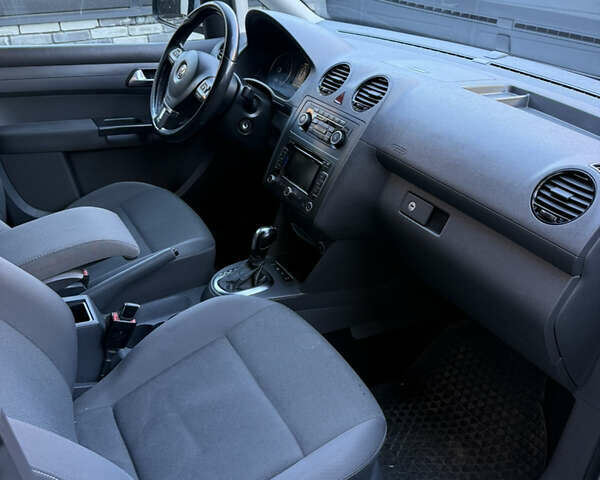 Серый Фольксваген Кадди, объемом двигателя 1.97 л и пробегом 260 тыс. км за 12800 $, фото 7 на Automoto.ua