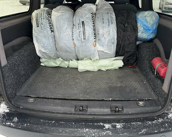 Сірий Фольксваген Кадді, об'ємом двигуна 2 л та пробігом 246 тис. км за 11800 $, фото 14 на Automoto.ua