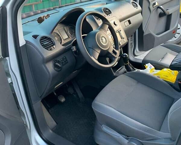 Сірий Фольксваген Кадді, об'ємом двигуна 1.6 л та пробігом 202 тис. км за 13500 $, фото 10 на Automoto.ua