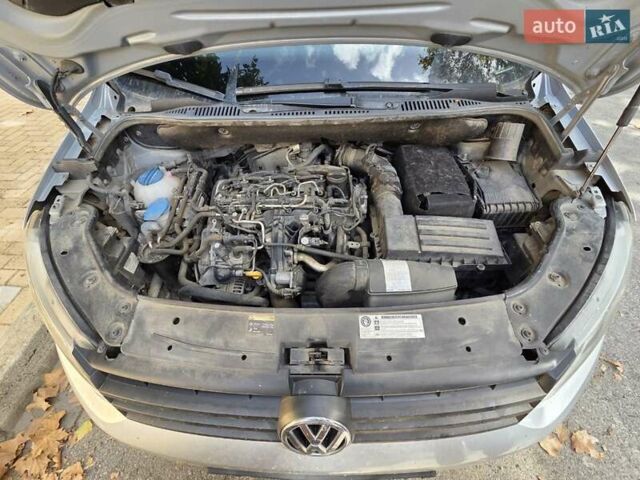 Сірий Фольксваген Кадді, об'ємом двигуна 2 л та пробігом 127 тис. км за 11708 $, фото 2 на Automoto.ua