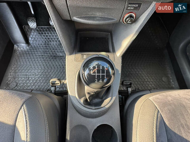 Серый Фольксваген Кадди, объемом двигателя 2 л и пробегом 263 тыс. км за 13850 $, фото 29 на Automoto.ua