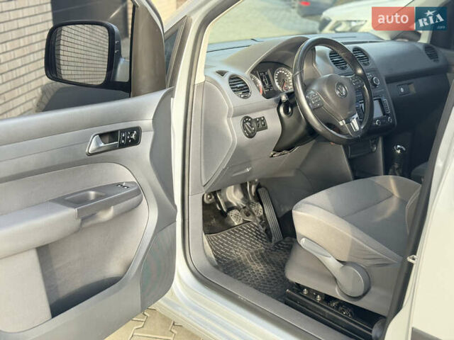 Сірий Фольксваген Кадді, об'ємом двигуна 1.6 л та пробігом 260 тис. км за 12850 $, фото 28 на Automoto.ua