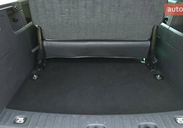 Серый Фольксваген Кадди, объемом двигателя 1.6 л и пробегом 248 тыс. км за 13700 $, фото 85 на Automoto.ua