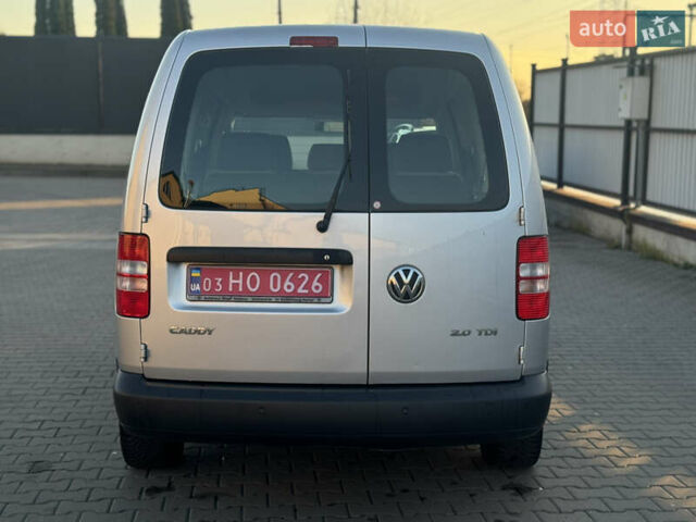 Серый Фольксваген Кадди, объемом двигателя 2 л и пробегом 251 тыс. км за 13200 $, фото 6 на Automoto.ua