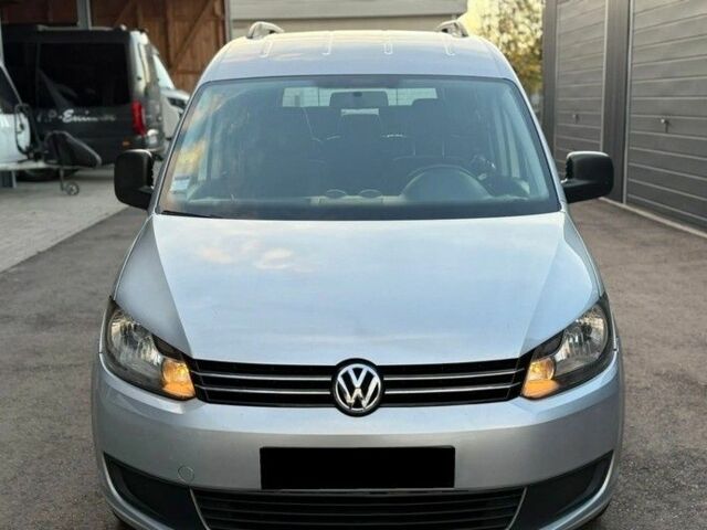 Серый Фольксваген Кадди, объемом двигателя 1.6 л и пробегом 143 тыс. км за 7400 $, фото 2 на Automoto.ua