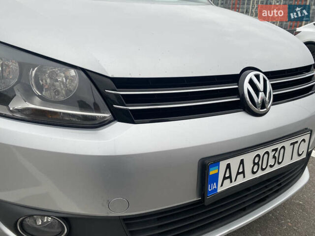 Серый Фольксваген Кадди, объемом двигателя 1.6 л и пробегом 296 тыс. км за 12300 $, фото 12 на Automoto.ua