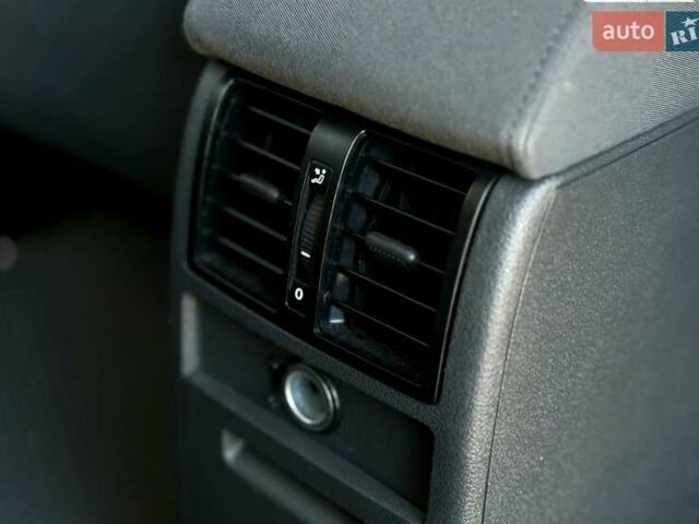 Серый Фольксваген Кадди, объемом двигателя 1.6 л и пробегом 248 тыс. км за 13700 $, фото 76 на Automoto.ua