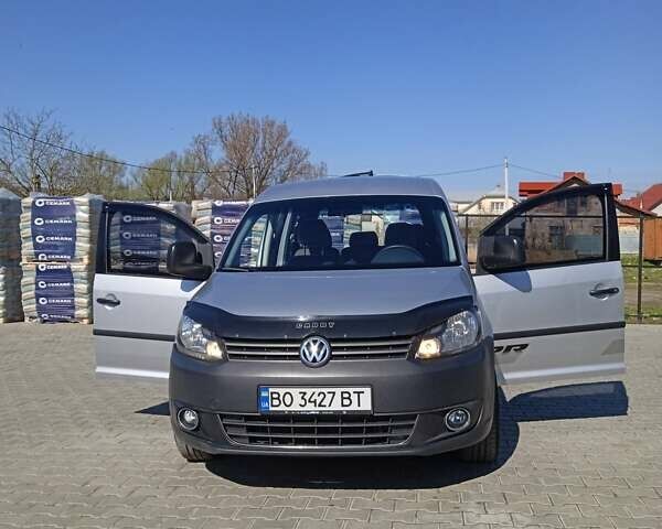 Серый Фольксваген Кадди, объемом двигателя 1.6 л и пробегом 180 тыс. км за 12900 $, фото 4 на Automoto.ua