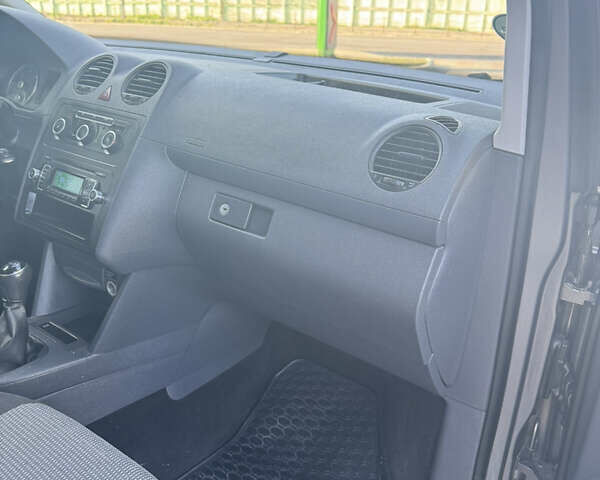 Фольксваген Кадди 2014 в Белой Церкве на Automoto.ua Серый Фольксваген Кадди, объемом двигателя 1.6 л и пробегом 217 тыс. км за 12200 $, фото 91 на Automoto.ua