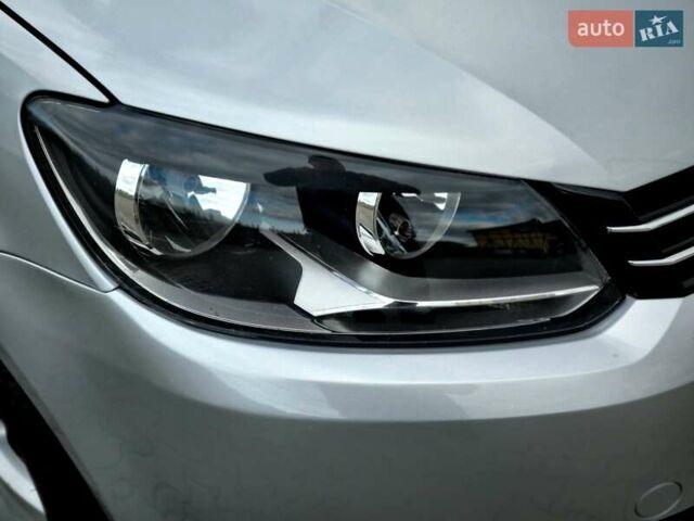 Серый Фольксваген Кадди, объемом двигателя 1.6 л и пробегом 248 тыс. км за 13700 $, фото 31 на Automoto.ua