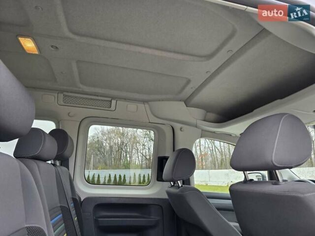 Серый Фольксваген Кадди, объемом двигателя 1.6 л и пробегом 205 тыс. км за 11200 $, фото 17 на Automoto.ua