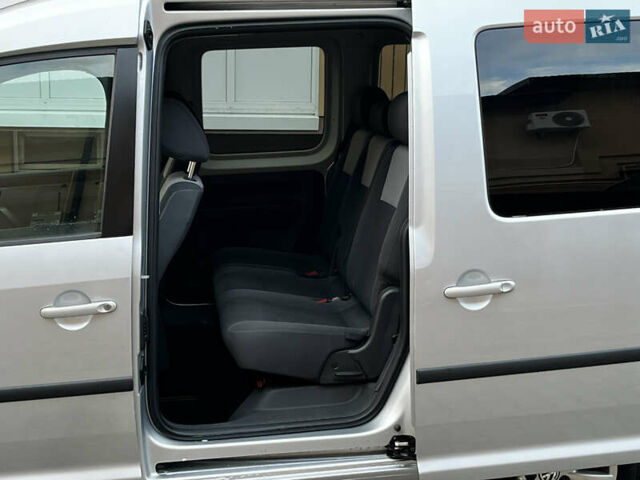 Сірий Фольксваген Кадді, об'ємом двигуна 1.6 л та пробігом 237 тис. км за 11999 $, фото 25 на Automoto.ua