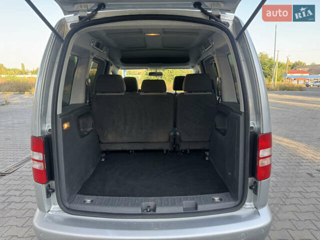 Серый Фольксваген Кадди, объемом двигателя 1.6 л и пробегом 191 тыс. км за 12200 $, фото 34 на Automoto.ua