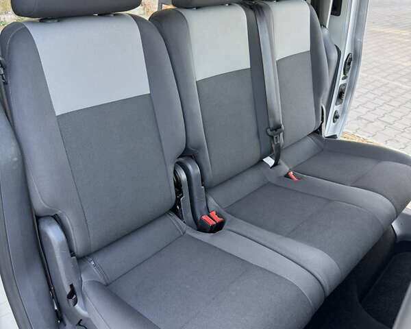 Серый Фольксваген Кадди, объемом двигателя 1.6 л и пробегом 191 тыс. км за 12200 $, фото 22 на Automoto.ua