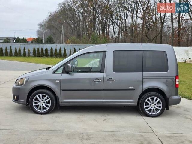 Серый Фольксваген Кадди, объемом двигателя 1.6 л и пробегом 205 тыс. км за 11200 $, фото 7 на Automoto.ua