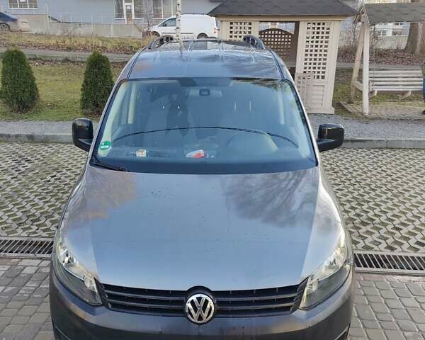 Серый Фольксваген Кадди, объемом двигателя 1.6 л и пробегом 193 тыс. км за 12300 $, фото 1 на Automoto.ua