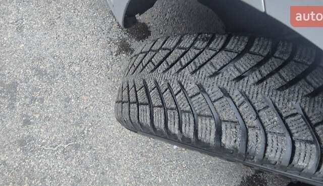 Серый Фольксваген Кадди, объемом двигателя 2 л и пробегом 300 тыс. км за 13500 $, фото 10 на Automoto.ua