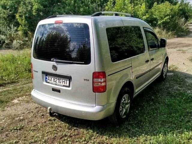 Сірий Фольксваген Кадді, об'ємом двигуна 1.6 л та пробігом 261 тис. км за 11400 $, фото 3 на Automoto.ua