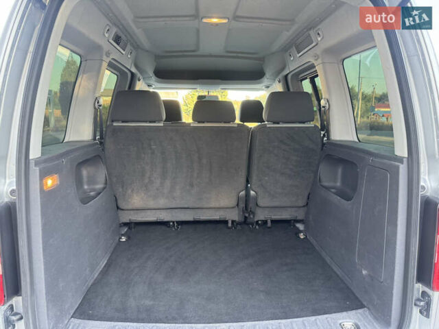 Серый Фольксваген Кадди, объемом двигателя 1.6 л и пробегом 191 тыс. км за 12200 $, фото 32 на Automoto.ua