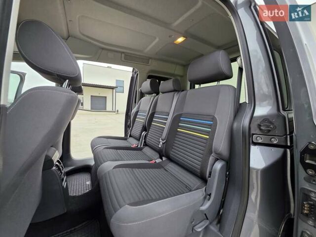 Серый Фольксваген Кадди, объемом двигателя 1.6 л и пробегом 205 тыс. км за 11200 $, фото 18 на Automoto.ua