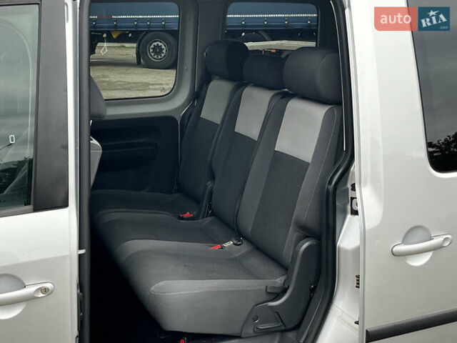 Сірий Фольксваген Кадді, об'ємом двигуна 1.6 л та пробігом 237 тис. км за 11999 $, фото 25 на Automoto.ua