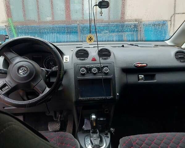 Сірий Фольксваген Кадді, об'ємом двигуна 2 л та пробігом 270 тис. км за 14050 $, фото 7 на Automoto.ua