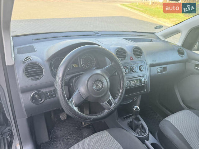 Фольксваген Кадди 2014 в Белой Церкве на Automoto.ua Серый Фольксваген Кадди, объемом двигателя 1.6 л и пробегом 217 тыс. км за 12200 $, фото 51 на Automoto.ua