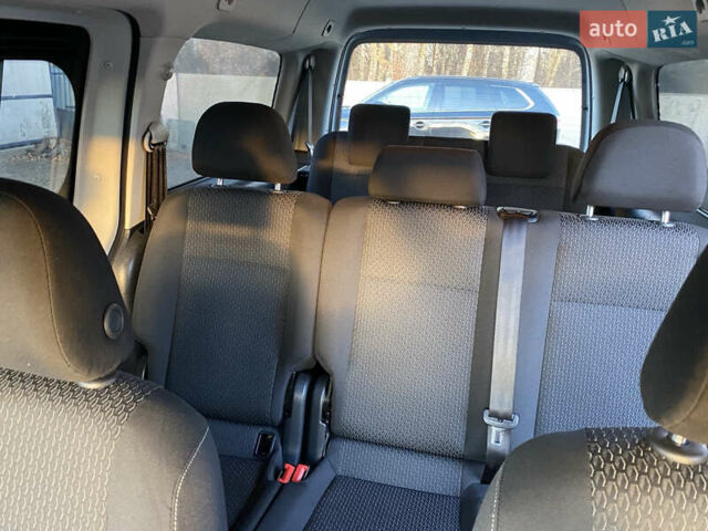 Серый Фольксваген Кадди, объемом двигателя 2 л и пробегом 214 тыс. км за 15700 $, фото 21 на Automoto.ua