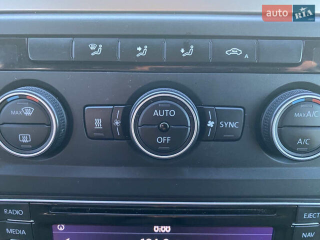 Серый Фольксваген Кадди, объемом двигателя 2 л и пробегом 214 тыс. км за 15700 $, фото 28 на Automoto.ua