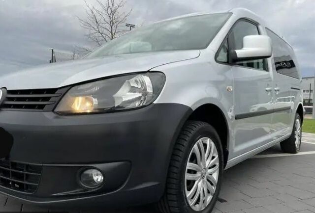 Сірий Фольксваген Кадді, об'ємом двигуна 1.6 л та пробігом 301 тис. км за 11800 $, фото 5 на Automoto.ua