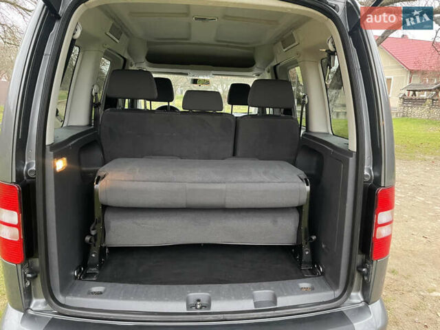 Серый Фольксваген Кадди, объемом двигателя 1.6 л и пробегом 243 тыс. км за 11950 $, фото 24 на Automoto.ua