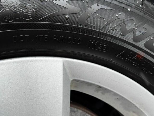 Серый Фольксваген Кадди, объемом двигателя 1.6 л и пробегом 122 тыс. км за 8300 $, фото 23 на Automoto.ua